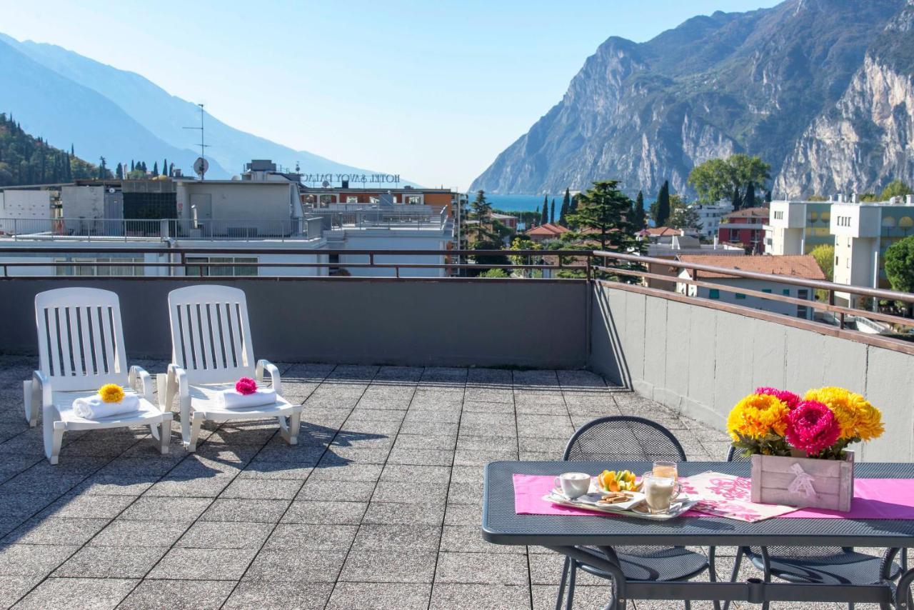Residence Monica Riva del Garda Exteriör bild